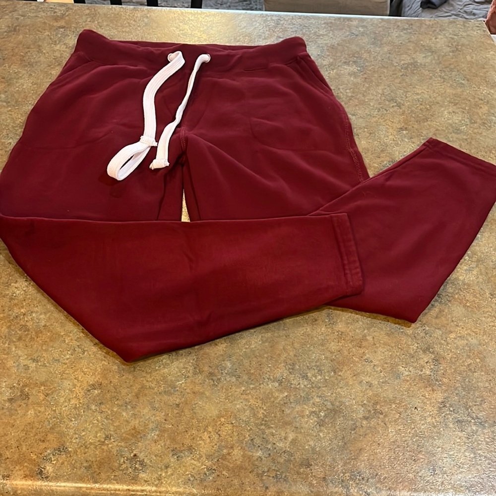 Reflex maroon sweatpants